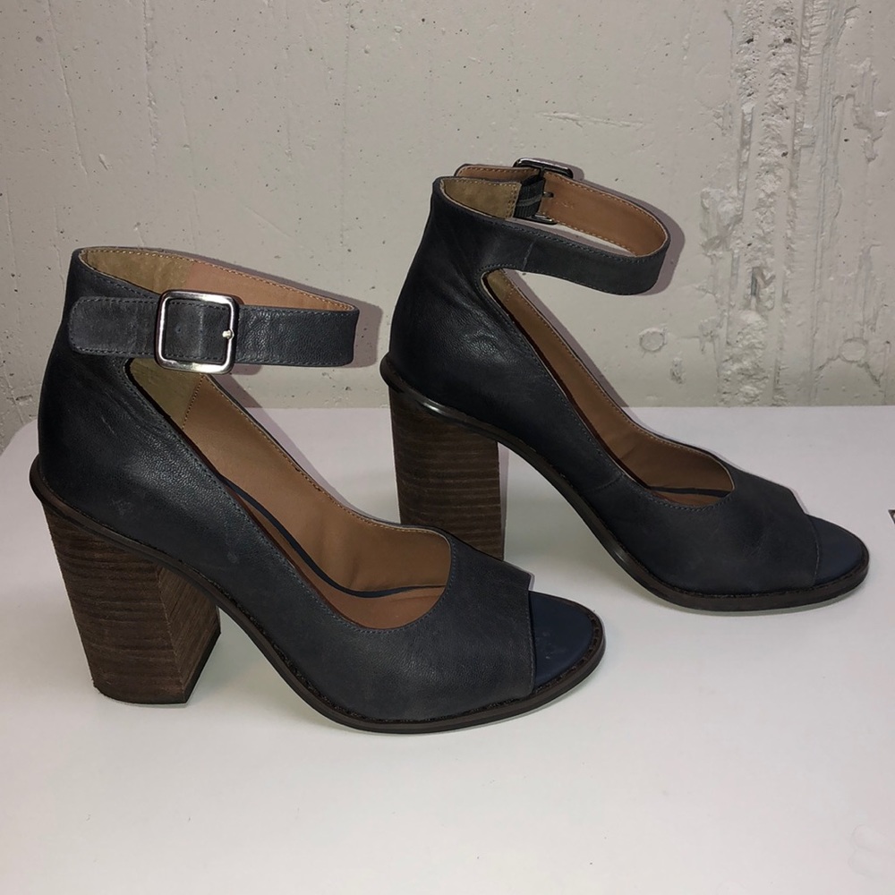 Kelsi Dagger Brooklyn Pumps